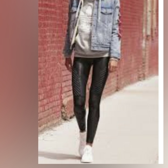 spanx high rise faux leather moto leggings black - Picture 2 of 8